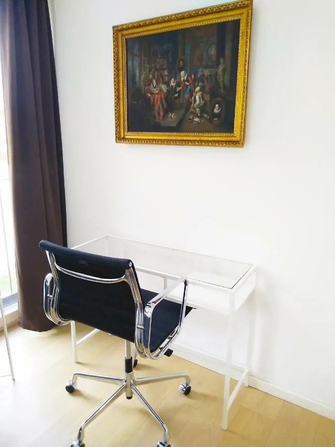 Vienna Garden Residence 0*,