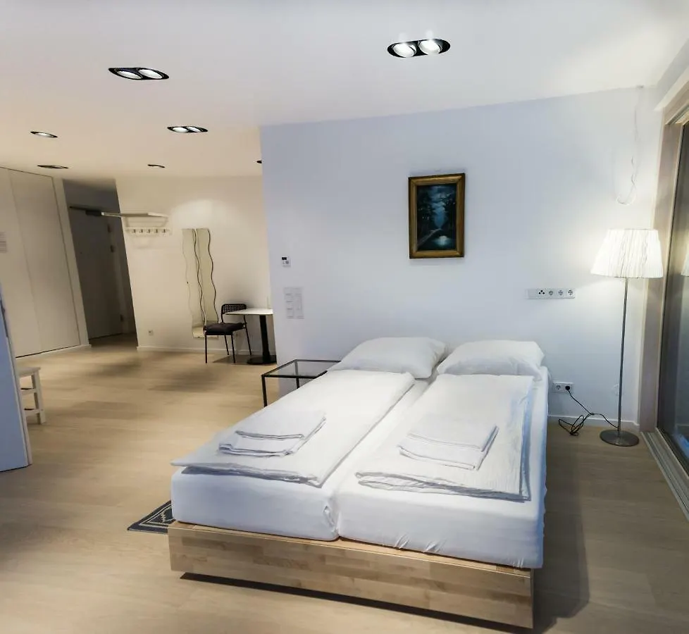 Apartment Vienna Garden Residence